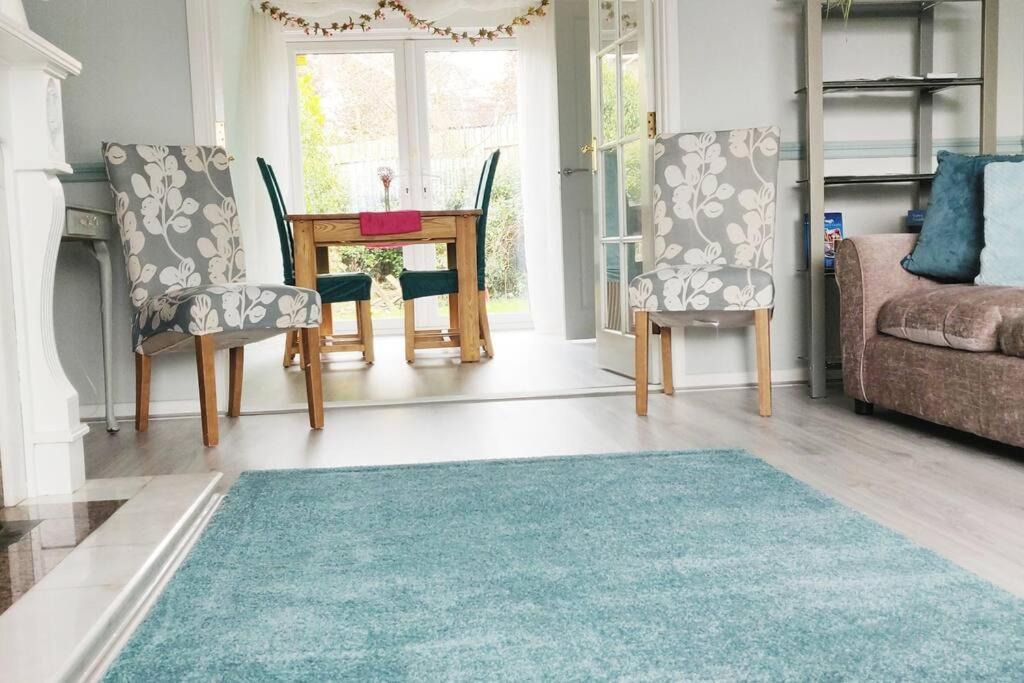 Вилла Beautiful Shabby Chic 3 Bed, Garden, Smarttv, Wifi Белфаст Экстерьер фото